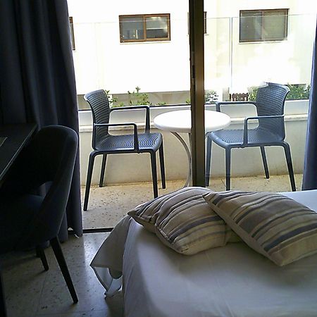 Panklitos Tourist Apartments Paphos Exterior photo